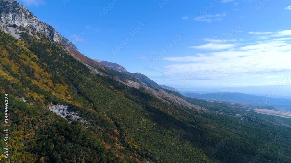 16268_The_mountain_slope_of_the_Appenine_mountains_in_Italy.mov 16268_The_mountain_slope_of_the_Appenine_mountains_in_Italy.mov