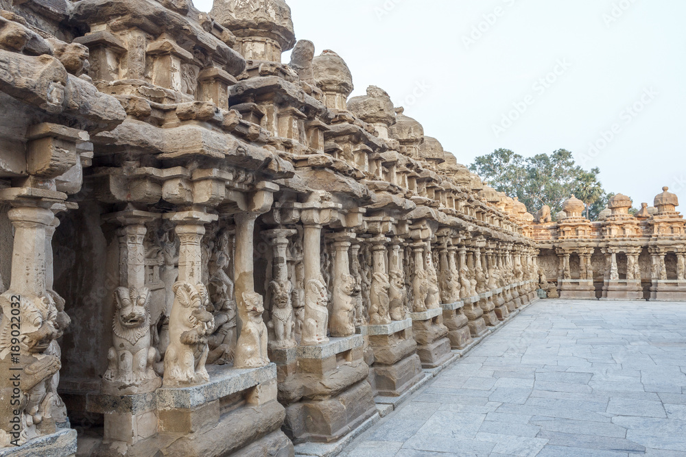 Ancient temple of Kanchipuram Kailasanathar temple and was built during 685-705AD using sandstone compound material contains a large number of carvings and shrines.	