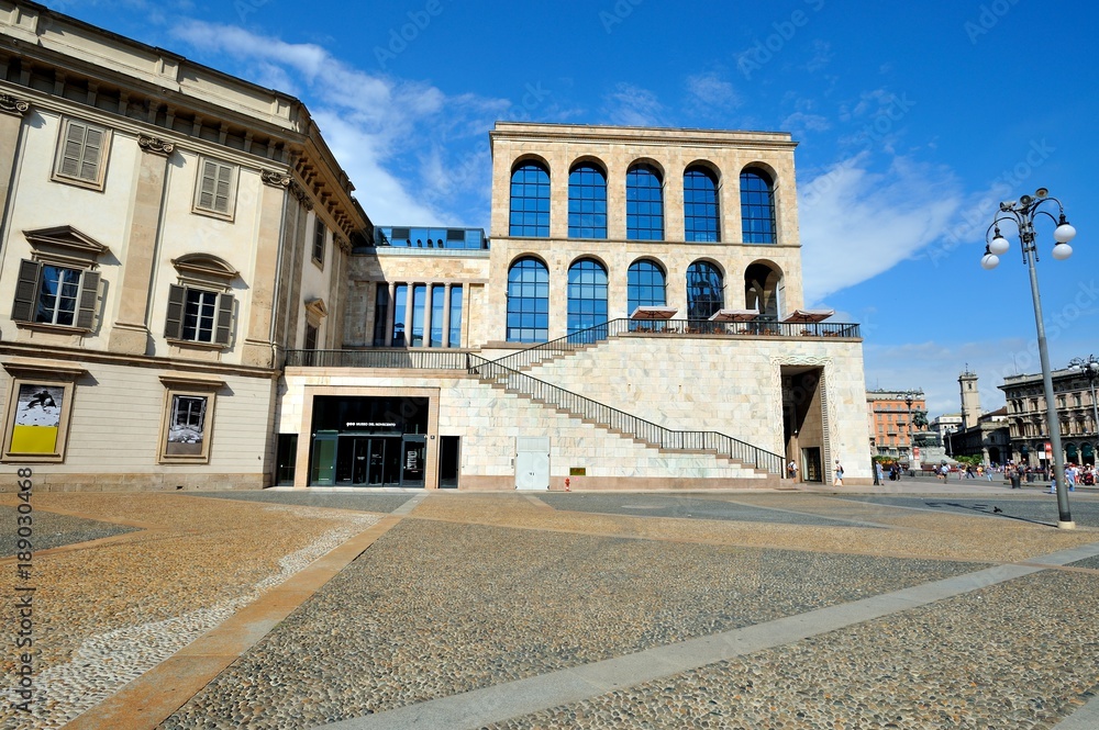 Milano Piazza Duomo Museo del Novecento