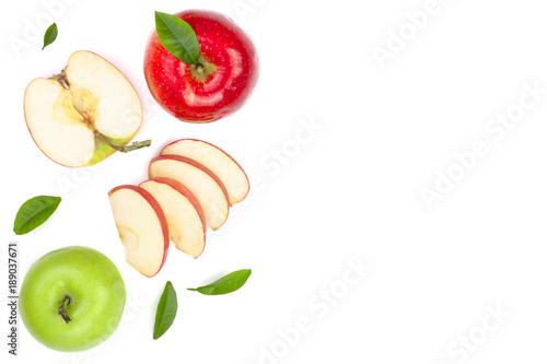Fototapeta Naklejka Na Ścianę i Meble -  red and green apples with slices and leaves isolated on white background with copy space for your text, top view