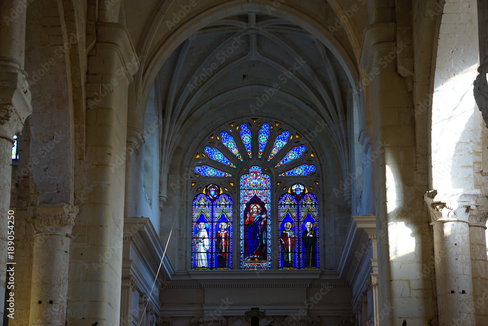 Vitraux de l'Abbaye Saint-Junien à Nouaillé-Maupertuis