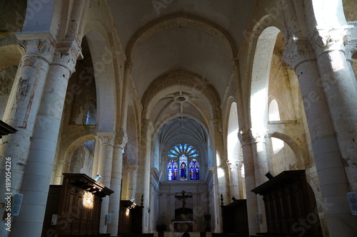 Abbaye Saint-Junien à Nouaillé-Maupertuis