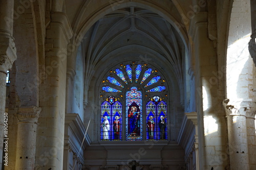 Vitraux de l'Abbaye Saint-Junien à Nouaillé-Maupertuis