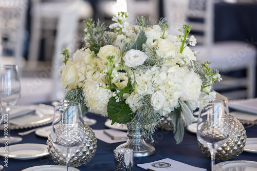 Fototapeta Naklejka Na Ścianę i Meble -  white rose centerpiece elegant lily of the valley