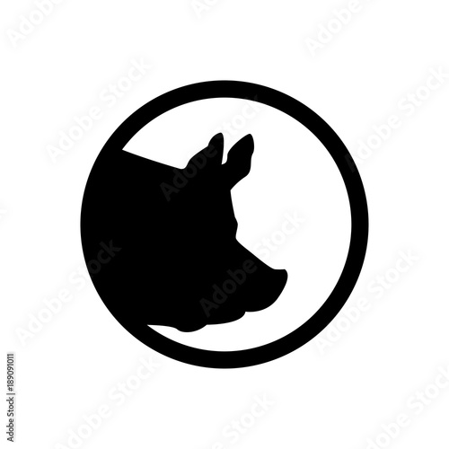 Icono plano cabeza cerdo en circulo negro en fondo blanco