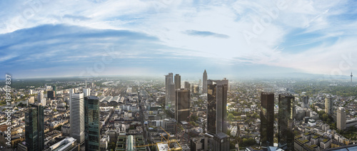 panorama of Frankfurt am Main © travelview