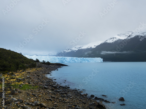 Touristen vor dem Getscher Perito Moreno, EL Calafate, Provinz Santa Cruz, Patagonien, Argentinien