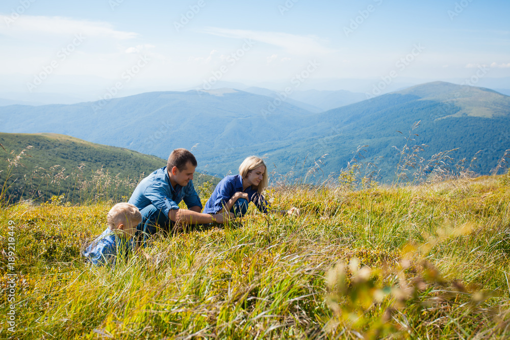 The family tastes wild berries