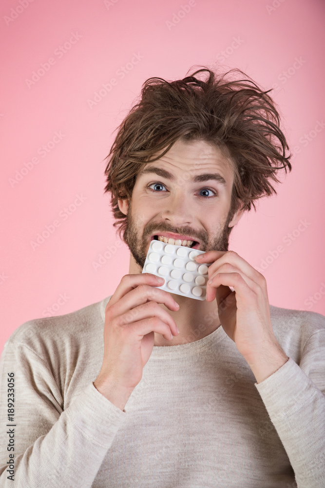 Cold, flu and headache treatment, hypnotic tablet. Cold, flu and headache treatment, hypnotic tablet.