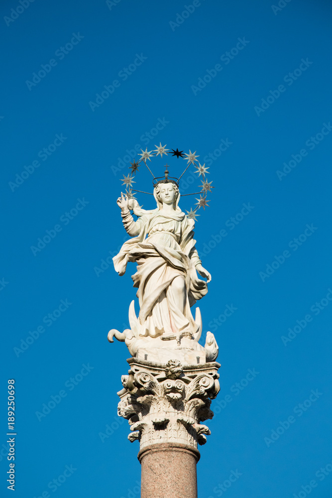 statue Lucca