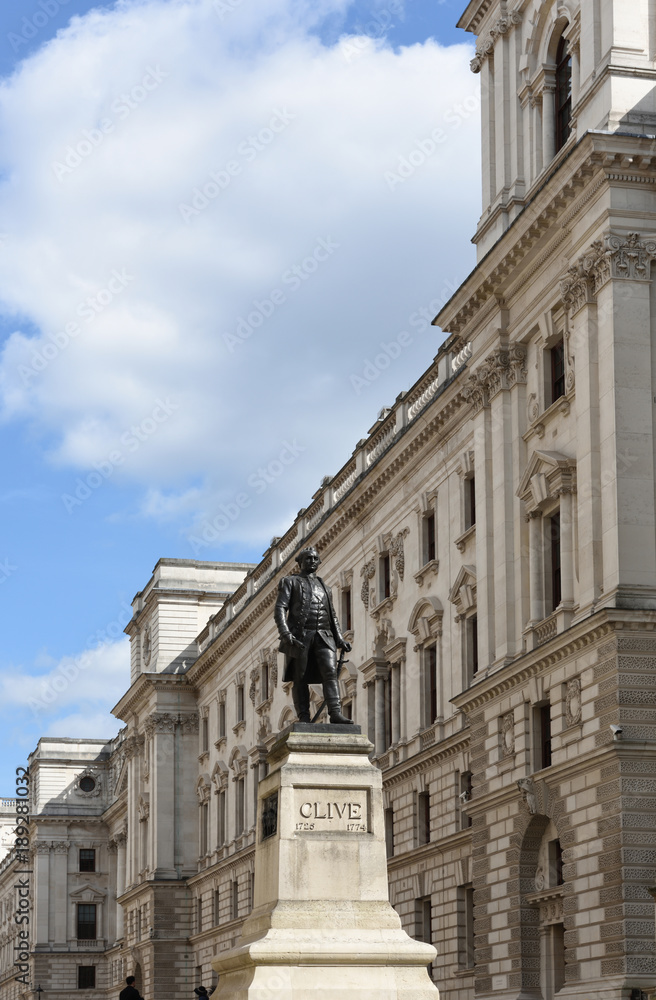 Statue von Robert Clive, London