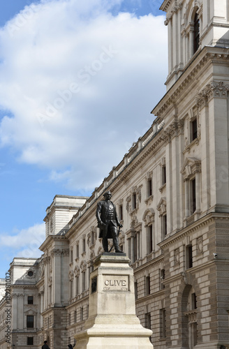 Statue von Robert Clive, London
