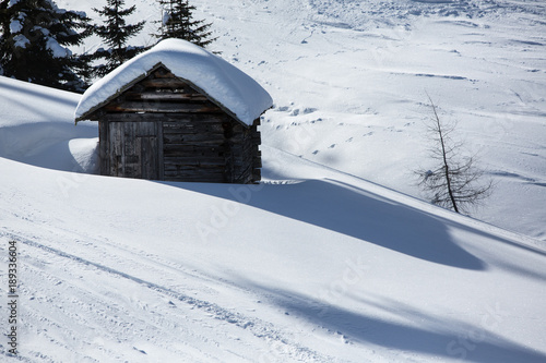 Wallpaper Mural dolomits house Torontodigital.ca