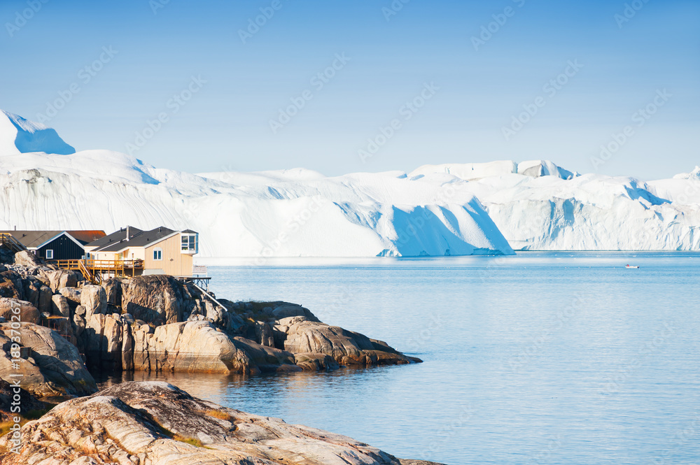 Obraz premium Big icebergs in Ilulissat, western Greenland
