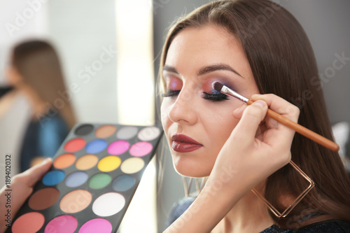 Professional makeup artist ...