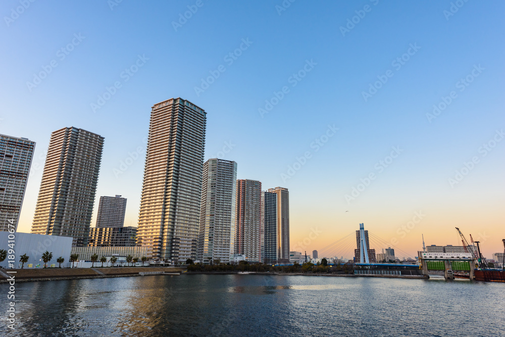 高層マンション群