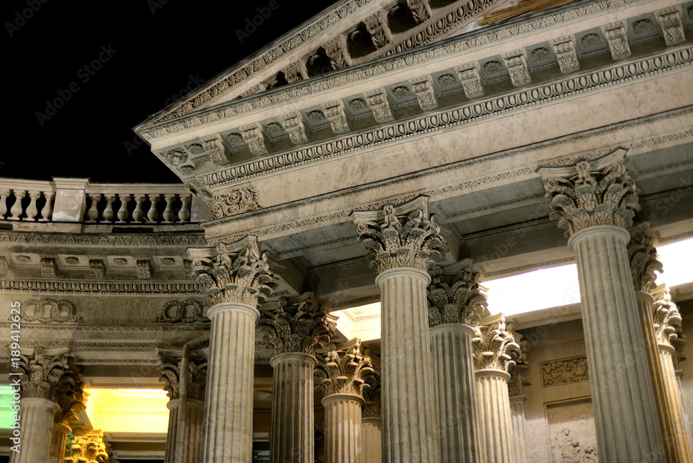 Fototapeta premium Kazan Cathedral in St. Petersburg by night.