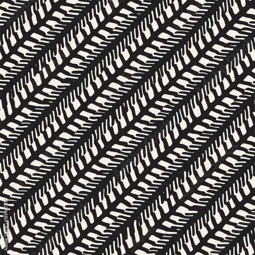 Wallpaper Mural Hand drawn style seamless pattern. Abstract geometric tiling background in black and white. Vector doodle line lattice Torontodigital.ca