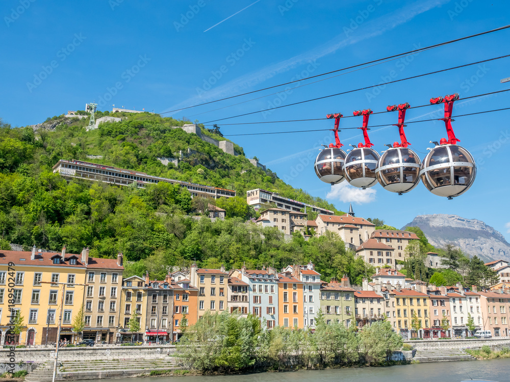 Grenoble-Bastille cable car in France foto de Stock | Adobe Stock