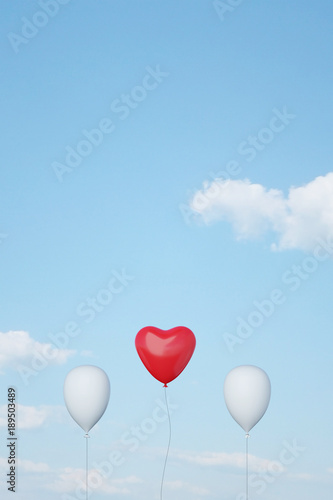 Roter Herz Ballon als Symbol für Liebe