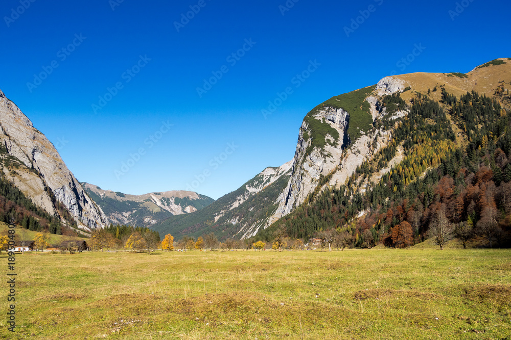 Fototapeta premium Österreich - Tirol - Großer Ahornboden