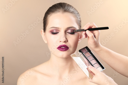 Professional visage artist ...