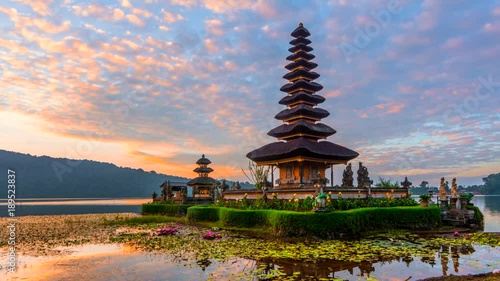4K Timelapse Movie Sunrise of Pura Ulun Danu Bratan Temple, Bali, Indonesia photo