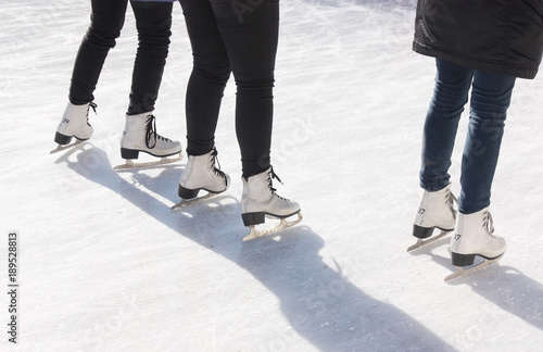 people on the ice rink © NaDi