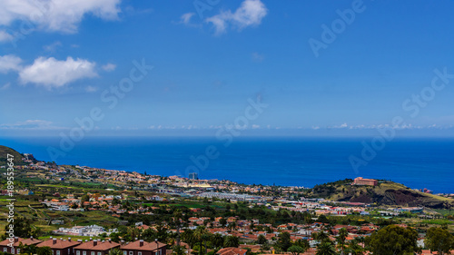 This panorama photo shows the lower part of the Orotava valley to Puerto de la Cruz. © Guillermo Enrique