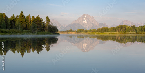 Photos Mt. Moran at Oxbow Bend, Wyoming