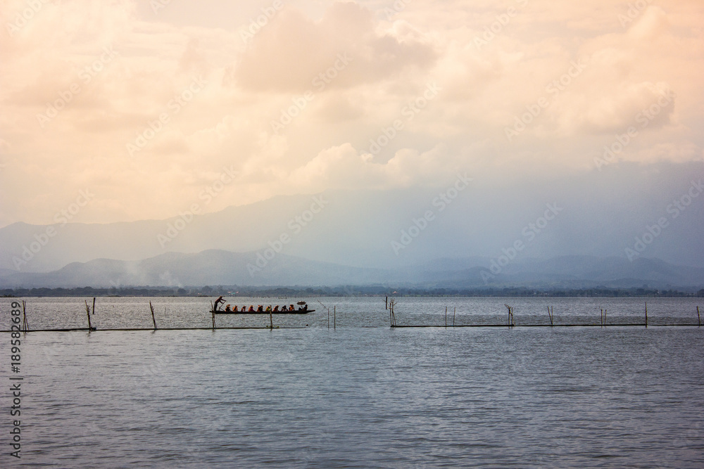 boat in phayao Lake 