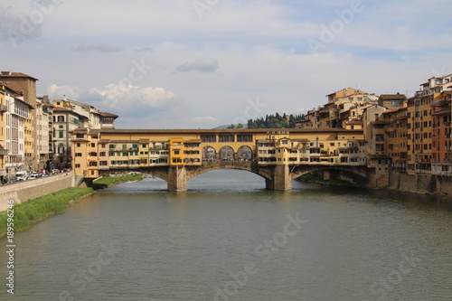 Ponte Vecchio - Die bekannte Brücke in Florenz