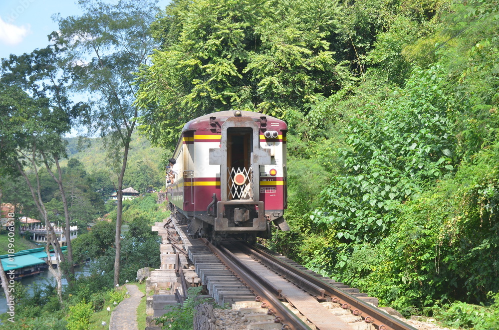 Fototapeta premium Death Railway Bridge Kanchanaburi Thailand