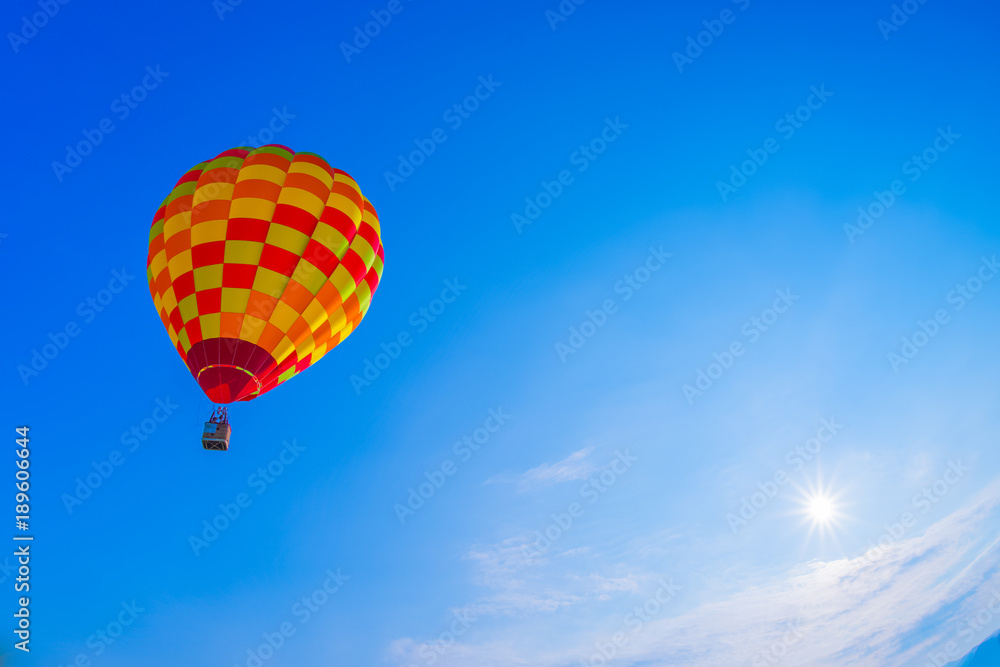 Obraz premium Watching the sunrise