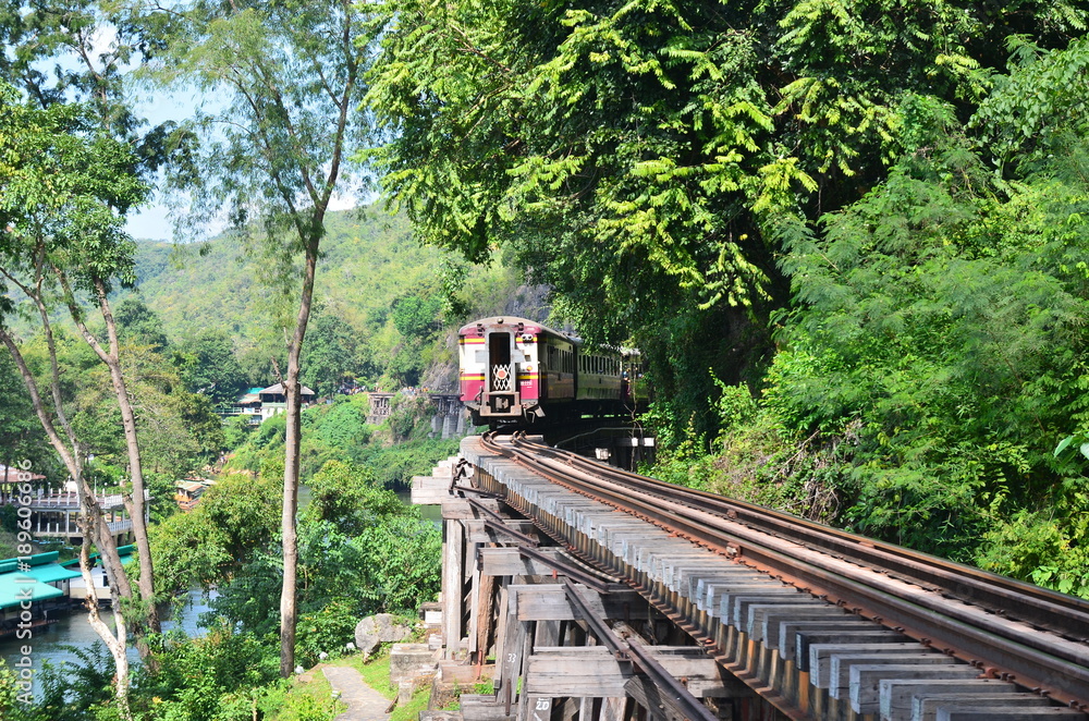 Fototapeta premium Death Railway Bridge Kanchanaburi Thailand