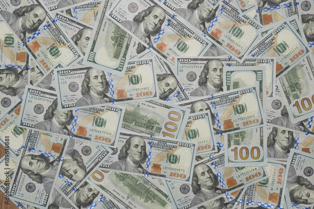 100 US Dollars banknotes (old and new sample) 100 US Dollars banknotes (old and new sample)