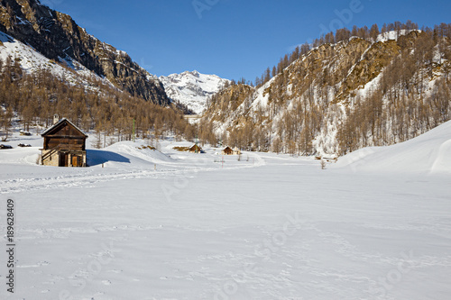 Mountain winter landscape © serghi8