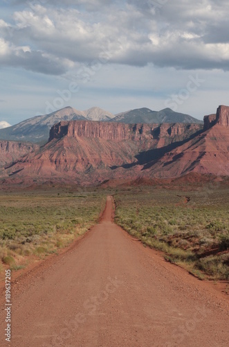 Western country road landscape, Utah, USA. Road leads to nowhere. Perfect background or wallpaper.