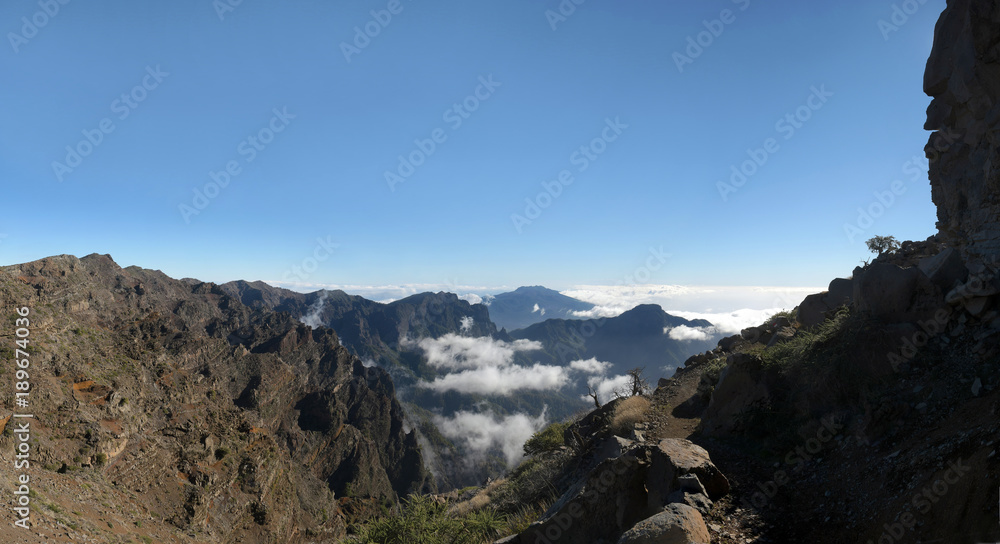 Fototapeta premium über den wolken