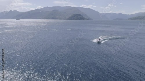 Varenna and Bellagio: the beautifull lakecomo on motorboat during a windy day 76 photo