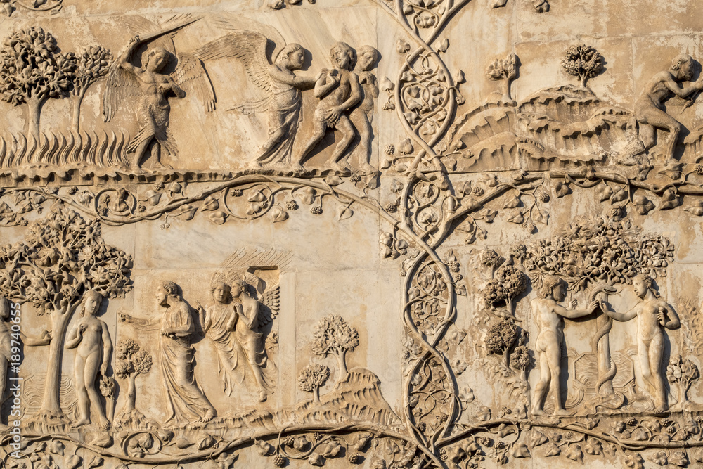 Obraz Orvieto (Umbria, Italy), facade of the medieval cathedral, or Duomo