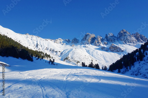 Kalkkoegel mountains snowy panorama during winter in Kemater Alm, near Innsbruck, Tirol, Alps, Austria © Tom