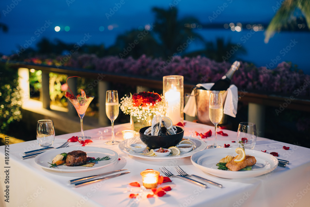Luxury Dinner Set Ideas For Couple's Dinner Date Night at Home