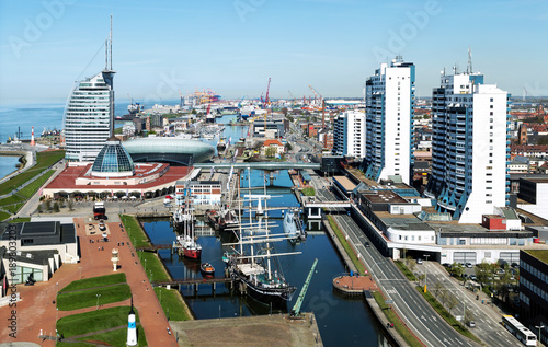 Blick auf Bremerhaven, Aussicht von oben auf den Museumshafen und weitere Sehenwürdigkeiten  photo