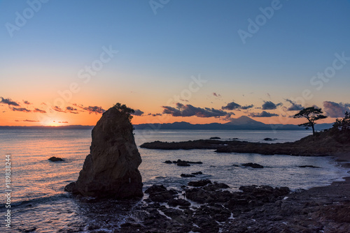 立石海岸より富士山夕景