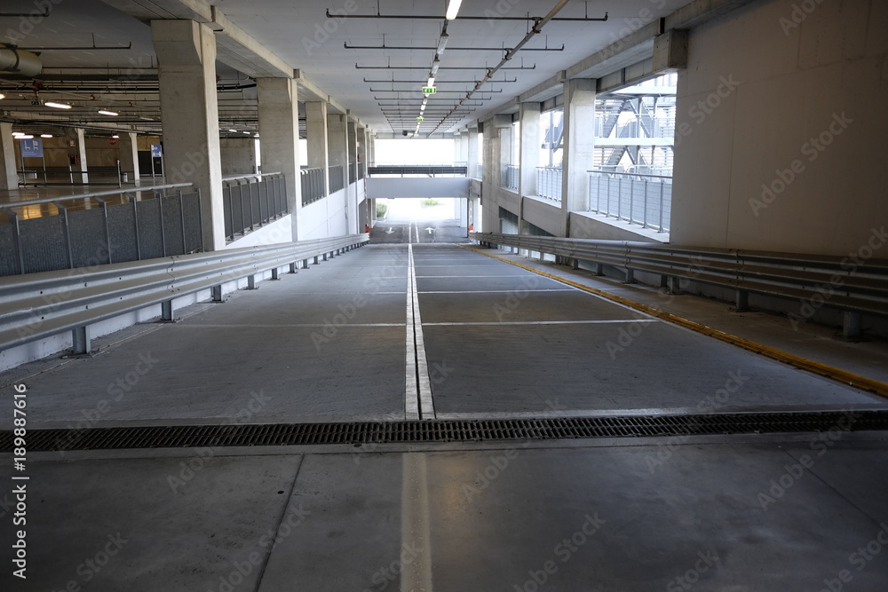 ramp access parking mall