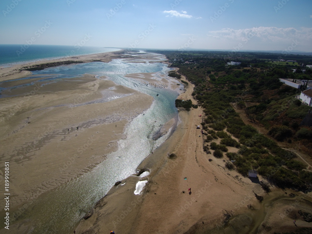 Cacela Velha  en Portugal,aldea costera  del Algarve, en la zona del Parque Natural de Ria Formosa  perteneciente a Vila Real de Santo António