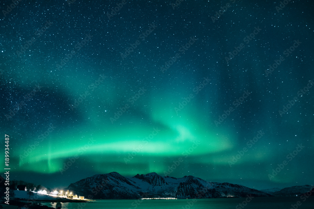 Polarlicht in Norwegen bei Nacht
