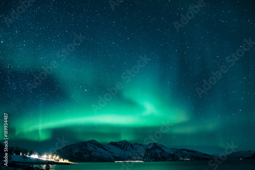 Polarlicht in Norwegen bei Nacht © efkadesign