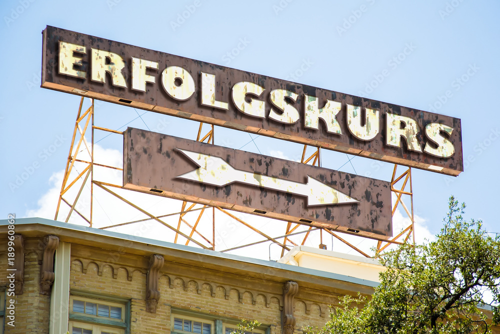 Obraz premium Schild 295 - Erfolgskurs